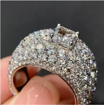 Prestige Diamond Ring – Bold Luxury Design